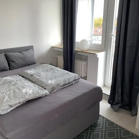 59 , Boxspringbett, Tv, Balkon, Loggia, Kueche, Bad, W-lan شقة غيلسنكيرشن