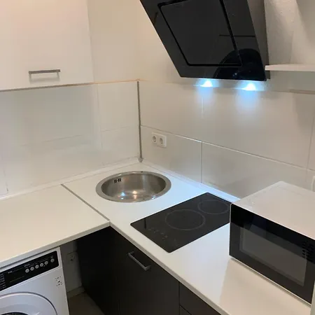 Apartment 59 , Boxspringbett, Tv, Balkon, Loggia, Kueche, Bad, W-lan *