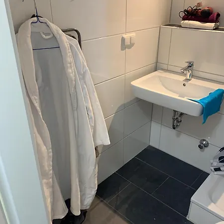 59 , Boxspringbett, Tv, Balkon, Loggia, Küche, Bad, W-lan Gelsenkirchen