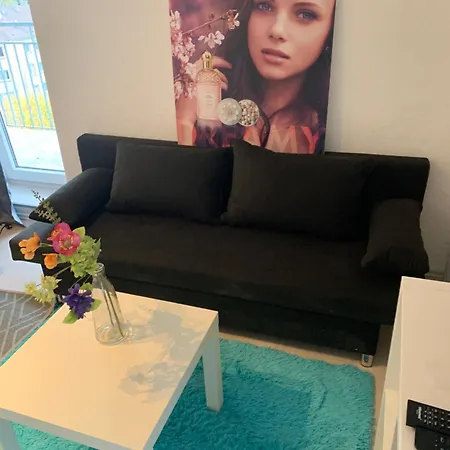 59 , Boxspringbett, Tv, Balkon, Loggia, Küche, Bad, W-lan Apartment Gelsenkirchen