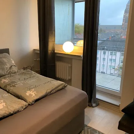 59 , Boxspringbett, Tv, Balkon, Loggia, Küche, Bad, W-lan * Gelsenkirchen