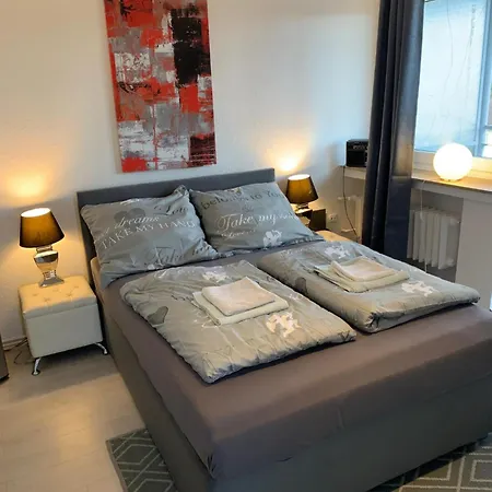59 , Boxspringbett, Tv, Balkon, Loggia, Küche, Bad, W-lan Gelsenkirchen