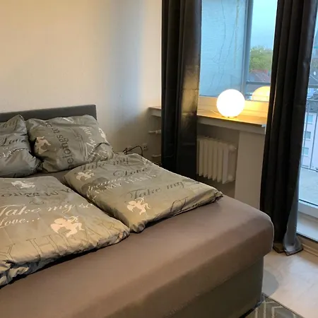 59 , Boxspringbett, Tv, Balkon, Loggia, Kueche, Bad, W-lan *