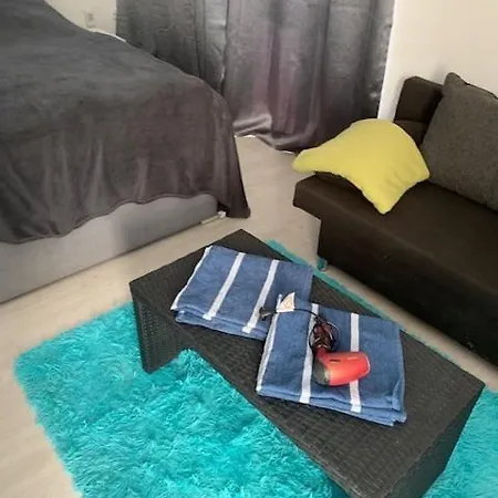 59 , Boxspringbett, Tv, Balkon, Loggia, Küche, Bad, W-lan