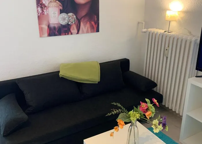 59 , Boxspringbett, Tv, Balkon, Loggia, Kueche, Bad, W-lan *